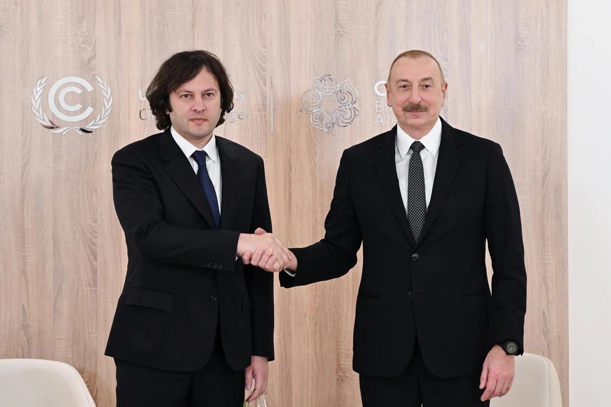 İlham Əliyev Gürcüstanın Baş naziri ilə görüşüb