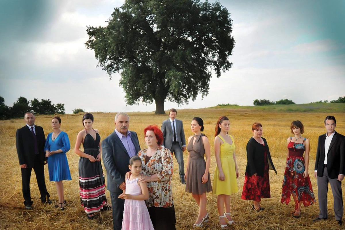 Yaprak dökümünün aktrisası: Bu ağaca görə iki saat yarım yol getdik