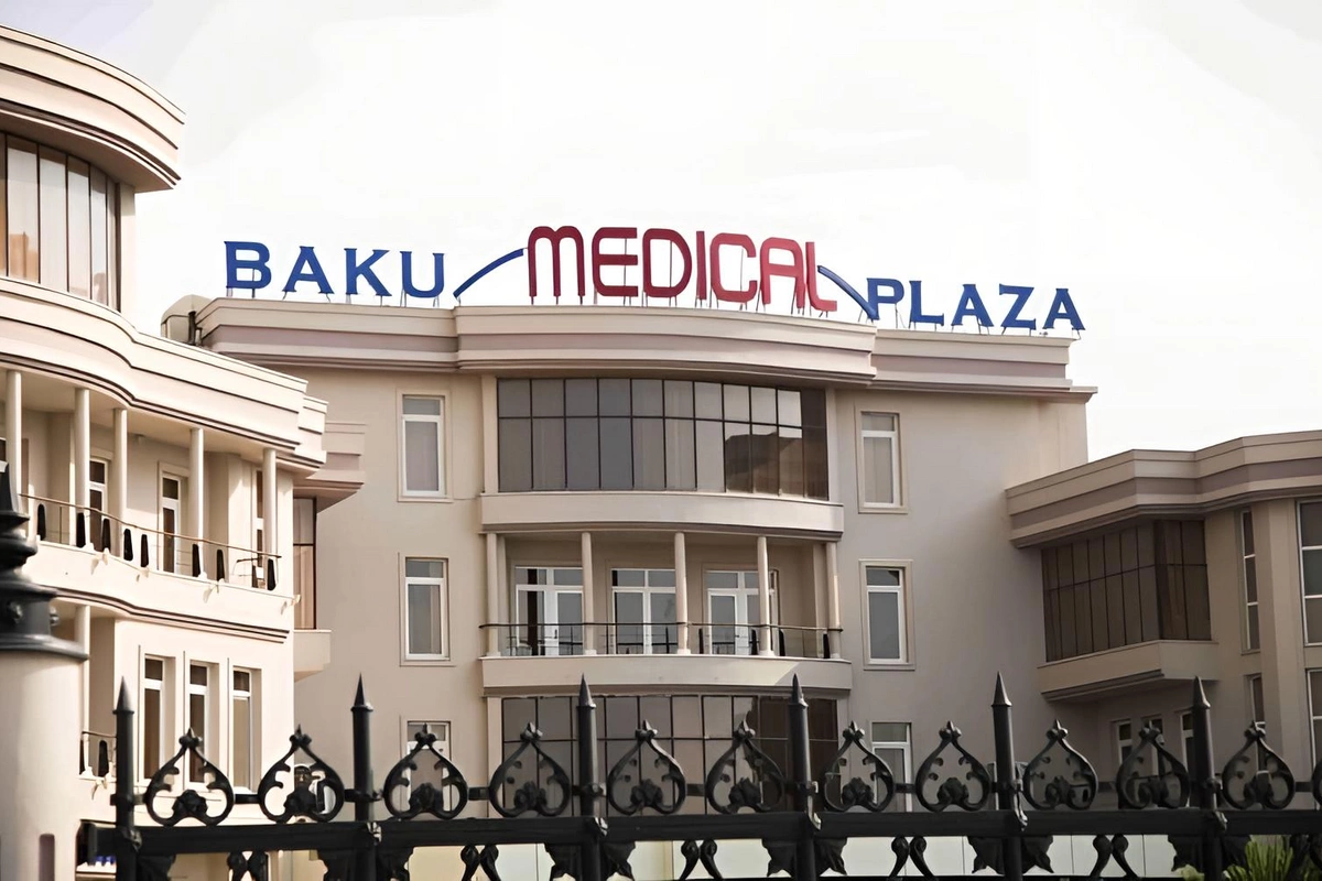 Bakının məşhur klinikasında YANĞIN: Pasiyentlər təxliyə ediliblər