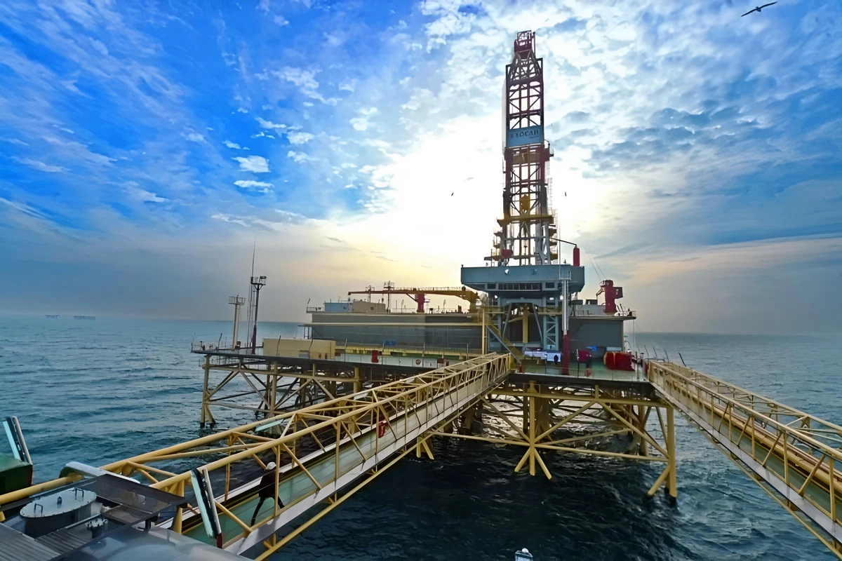 SOCAR dəniz qurğularında qaz turbinlərini elektrik kompressorları ilə əvəz edəcək
