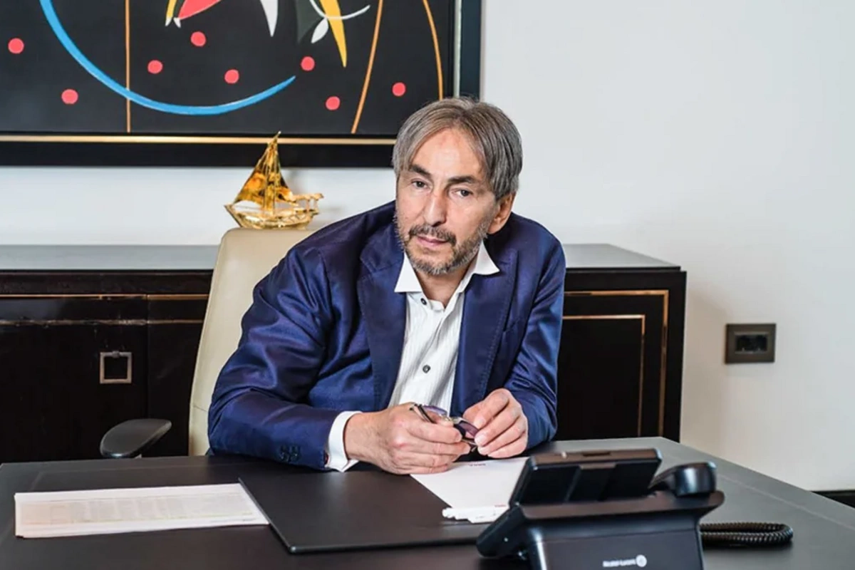 Rusiyalı iş adamı Umar Cabrailovun qızı: Atam intihar etməyib