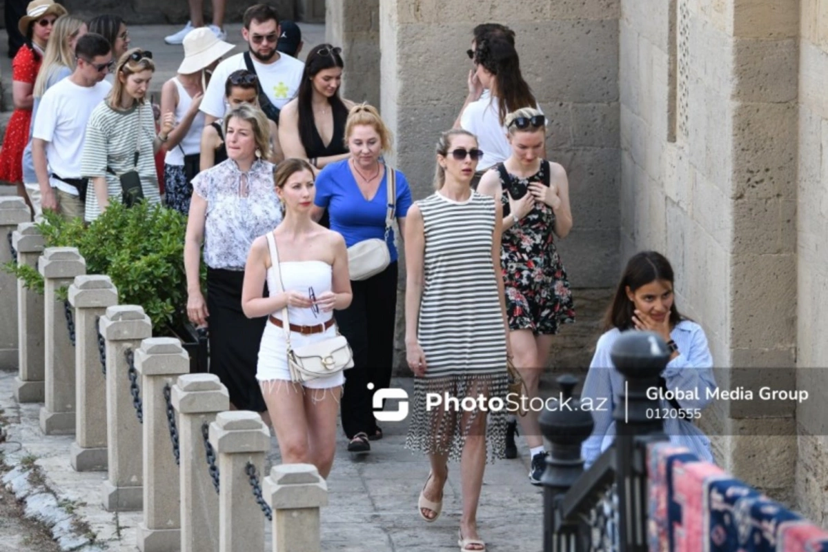 Ölkəyə gələn turistlərin sayı niyə azalıb? - Bahalı səfər, artıq xərc