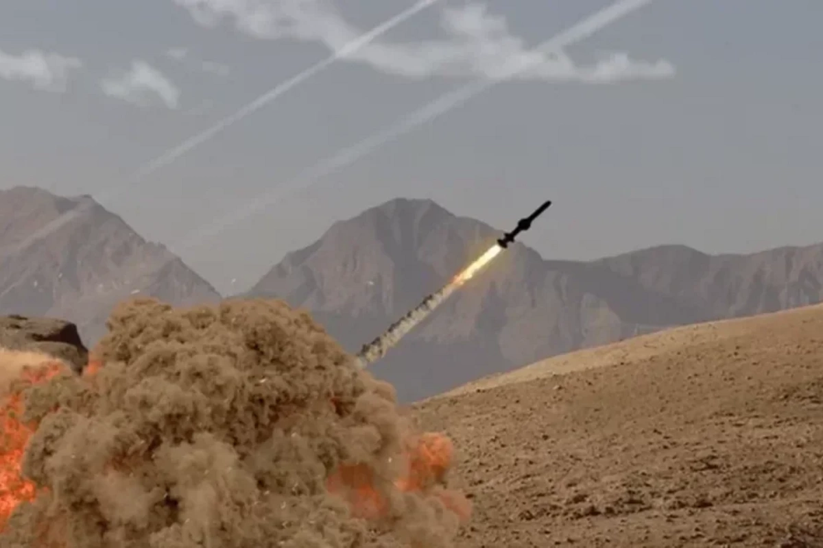 BƏƏ İran tərəfindən hücuma məruz qalıb - Yaralanan var