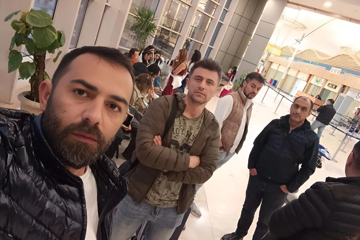 Şirkət azərbaycanlı turistləri aeroportda çarəsiz qoydu - Shani Travel qayıdış bileti almayıb?