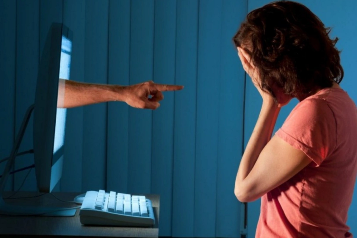 Virtual xuliqanlıq bahalaşacaq: Sosial şəbəkələrdə məsuliyyət və cəzalar sərtləşir