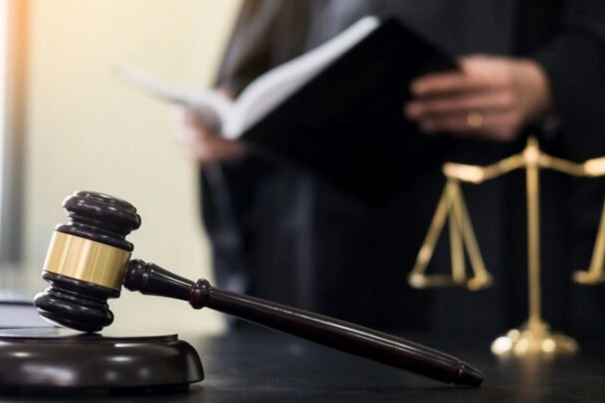 Mağazada quldurluq edən şəxsə hökm oxundu