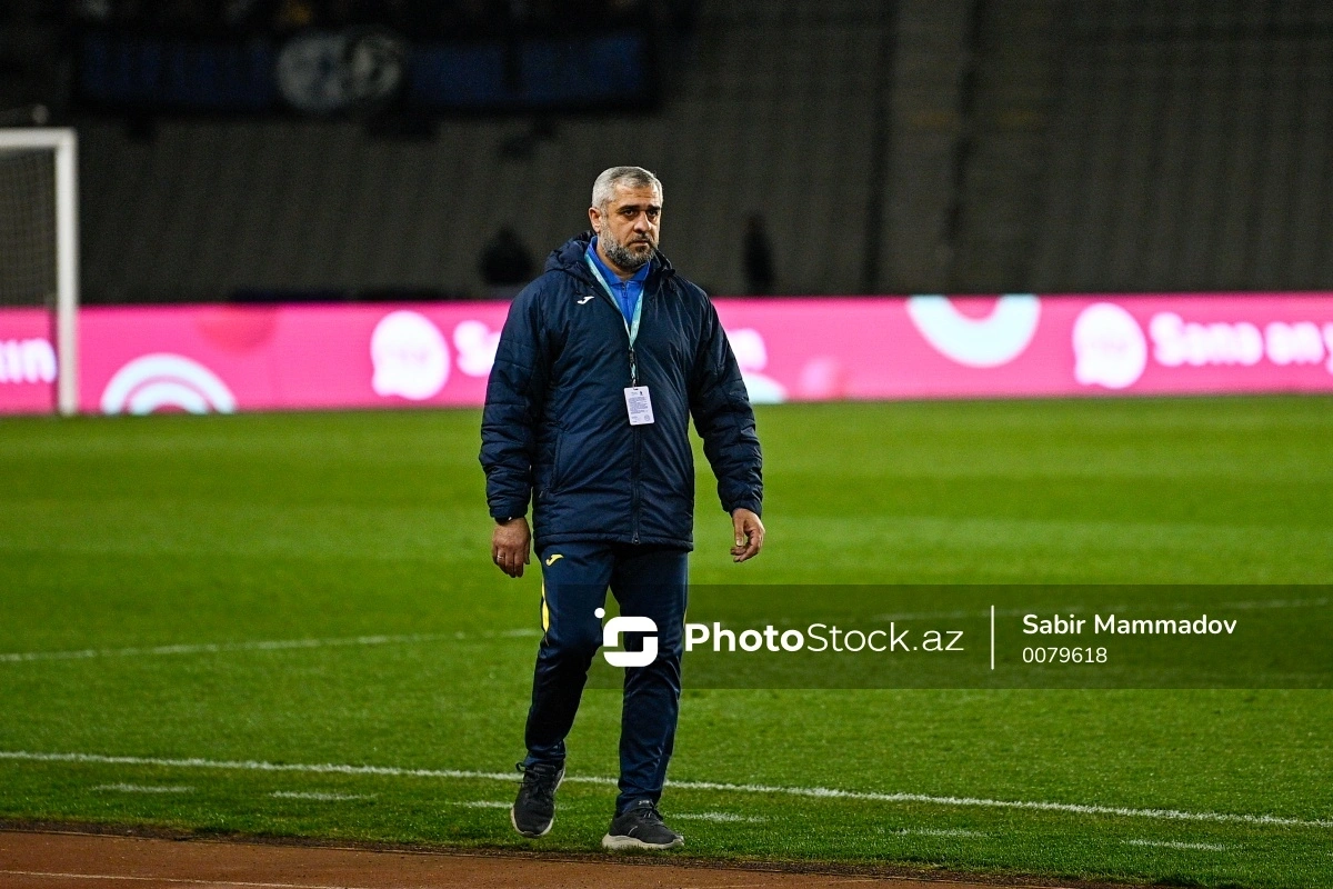 Adil Şükürovla azarkeşlər arasında GƏRGİNLİK: Məni harasa göndərmək sizin başınız üçün deyil Adil Şükürovla azarkeşlər arasında GƏRGİNLİK: Məni harasa göndərmək sizin başınız üçün deyil
