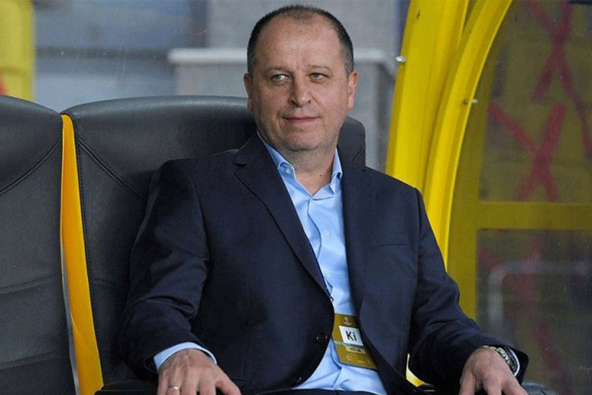 Neftçinin yeni baş məşqçisi xüsusi icazə ilə - Bakıya gəldi