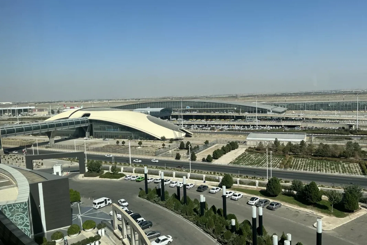 Tehran aeroportu fəaliyyətini bərpa etdi