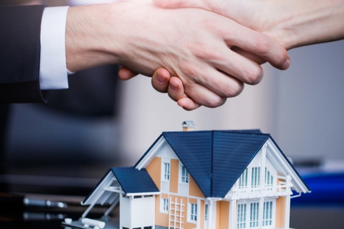 Ev almaq istəyənlərin NƏZƏRİNƏ: 2026-cı ildə mənzil bazarında hansı dəyişikliklər gözlənilir?