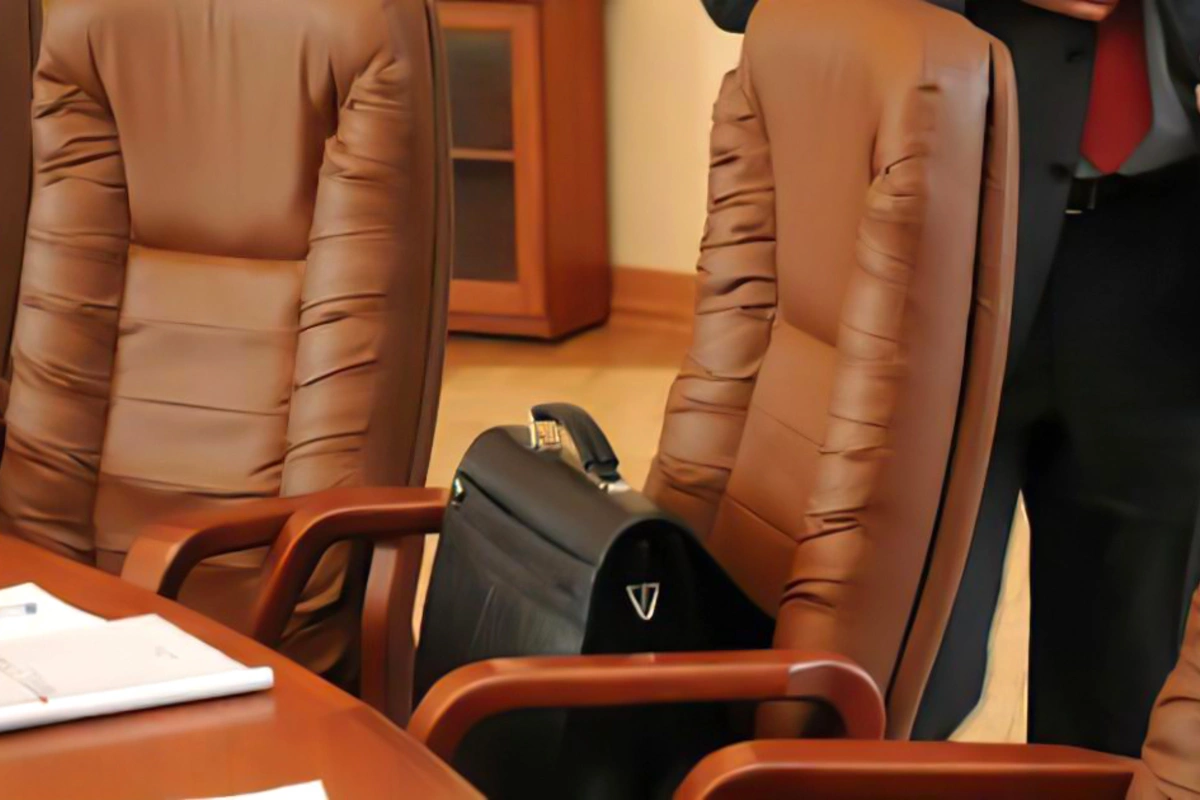 İcra başçısı şöbə müdirini işdən çıxardı