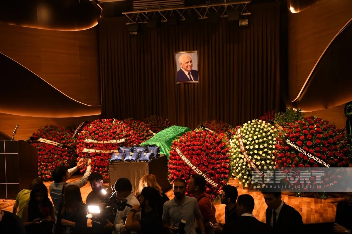 Xalq şairi Nəriman Həsənzadə ilə vida mərasimi keçirilib