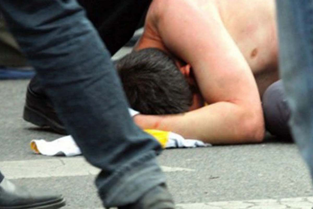 Ağdamda ailə davası: 63 yaşlı kişi oğlu ilə birlikdə qardaşını döydü