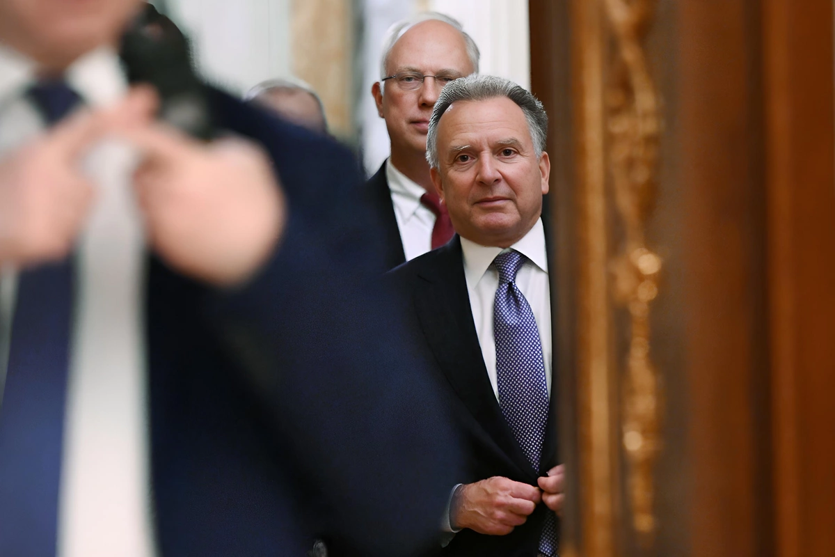 Uitkoffun təyyarəsi birbaşa ABŞ-yə yola düşüb