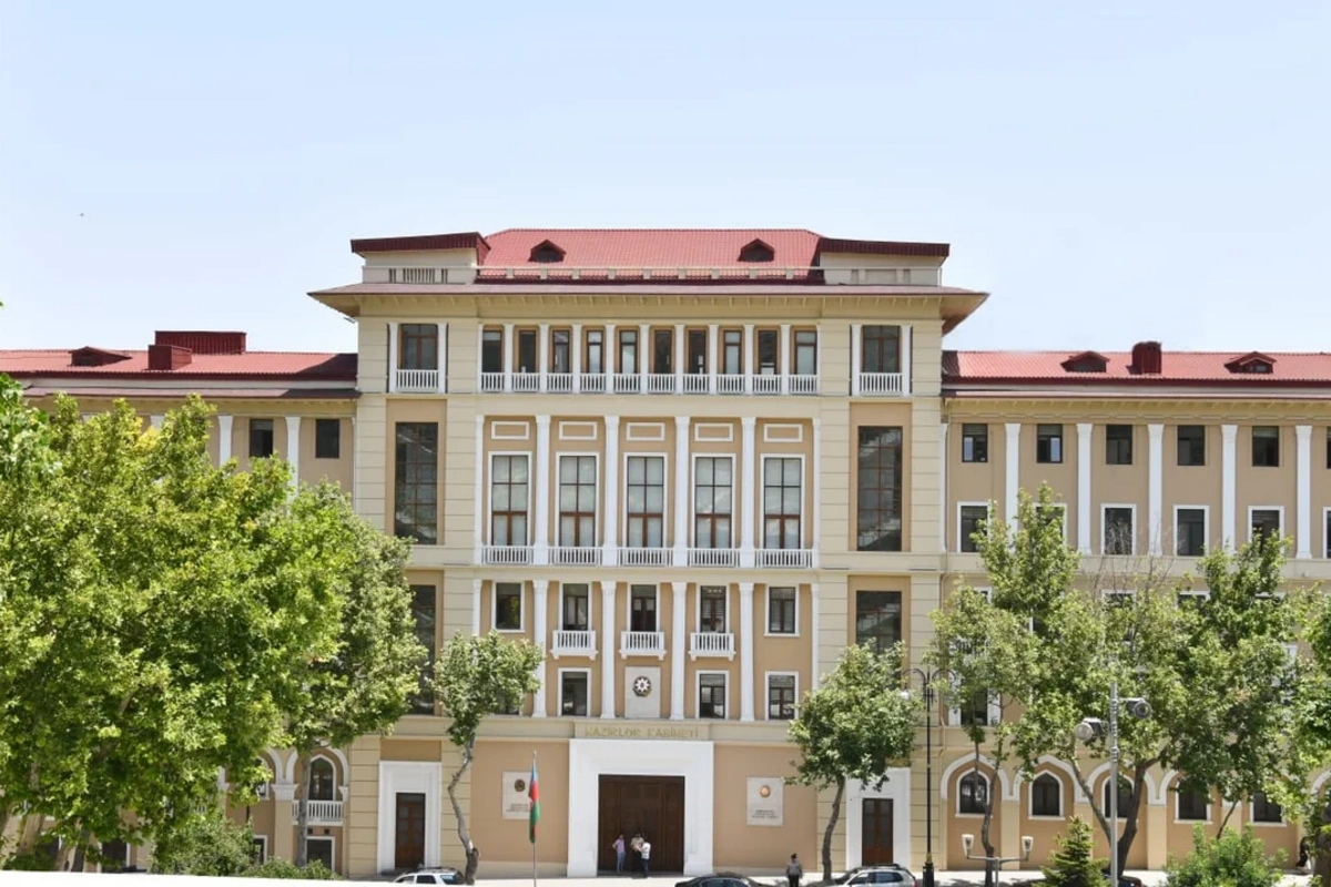 Nazirlər Kabinetindən təhsilalanlarla bağlı VACİB QƏRAR