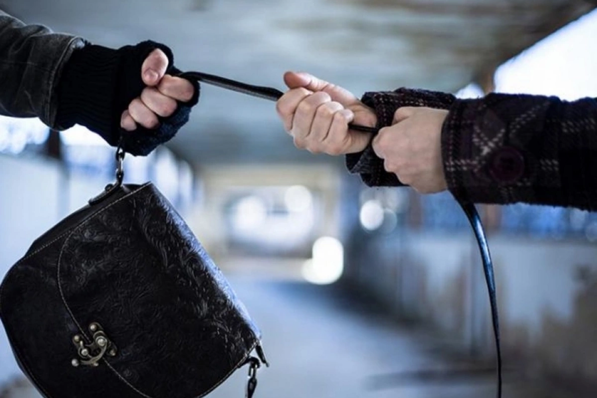 Xətaidə yardım etdikləri qadını talayan şəxslər saxlanılıb