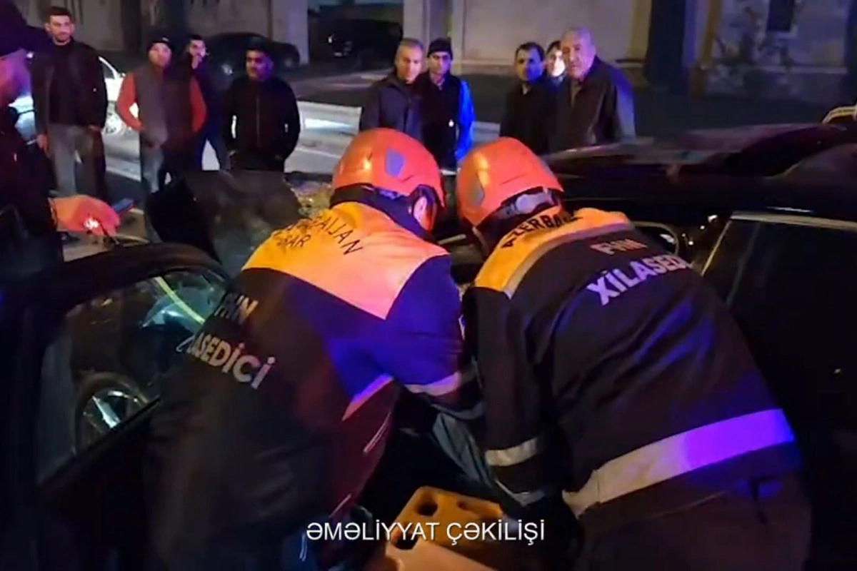 Bakıda qəza olub, bir nəfər ölüb, iki nəfər xəsarət alıb