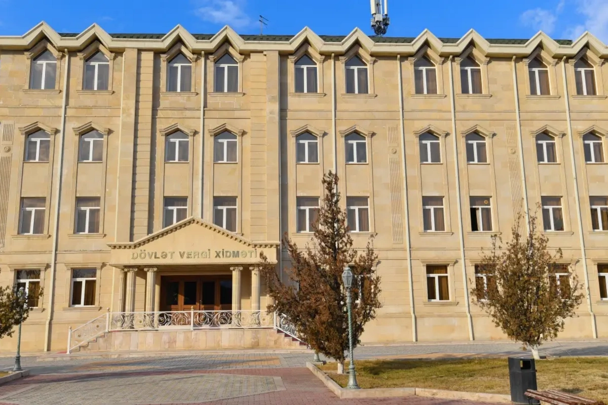 Mağaza və bazarlarla bağlı 6 ay vaxt verildi Mağaza və bazarlarla bağlı 6 ay vaxt verildi