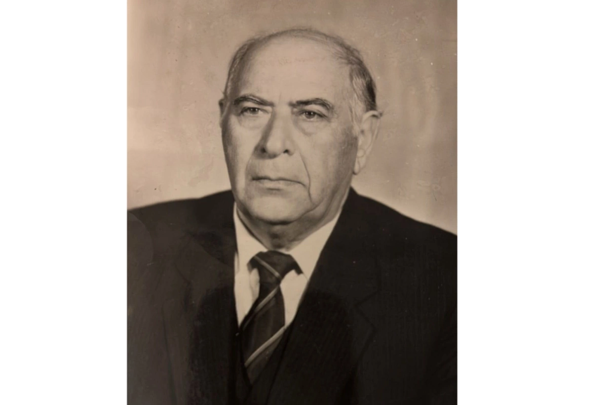 Professor Məqsəd Səttarovun 100 illik yubileyinə və unudulmaz xatirəsinə ithaf olunur