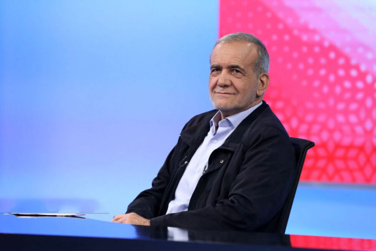 İran prezidenti İrəvanda Göy məsciddə olub