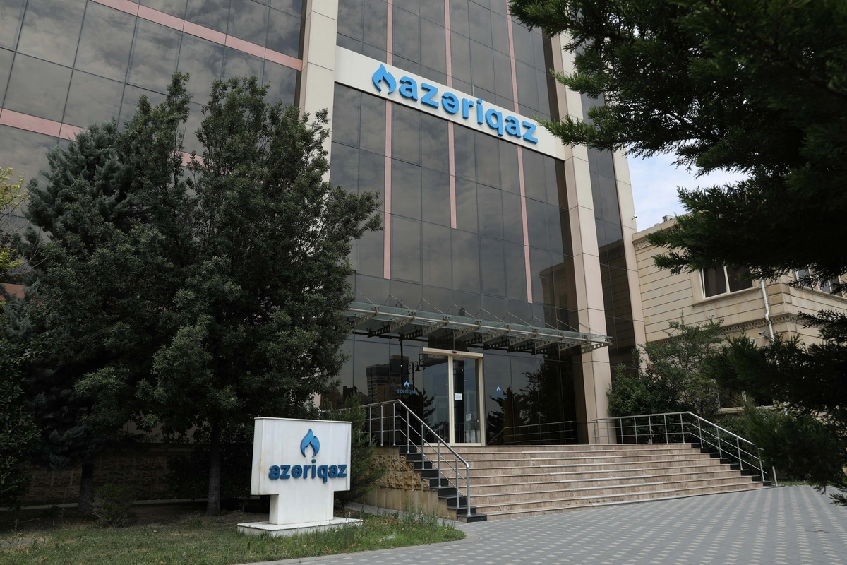 Azəriqaz 10 İL ƏVVƏL ÖLMÜŞ ADAMA cərimə yazıb