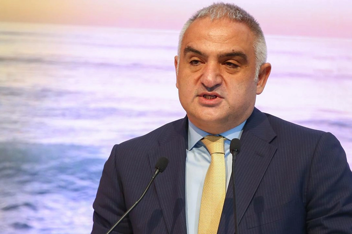 Türkiyənin Turizm Naziri Mehmet Nuri Ersoy istefa verib?