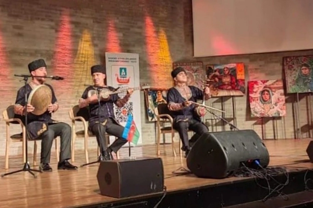 Norveçdə Zəfərin beşinci ili qeyd olunub