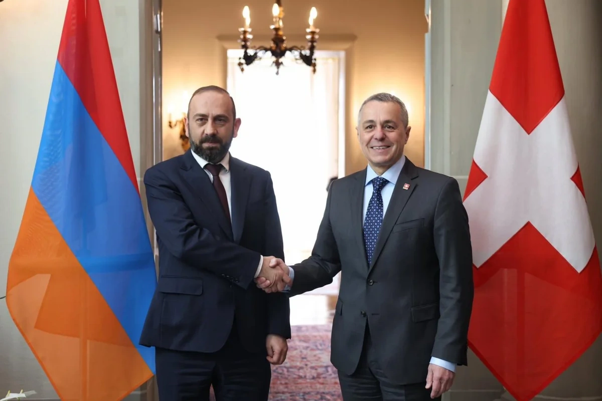 Mirzoyan isveçrəli həmkarı ilə Yaxın Şərqi müzakirə ediblər