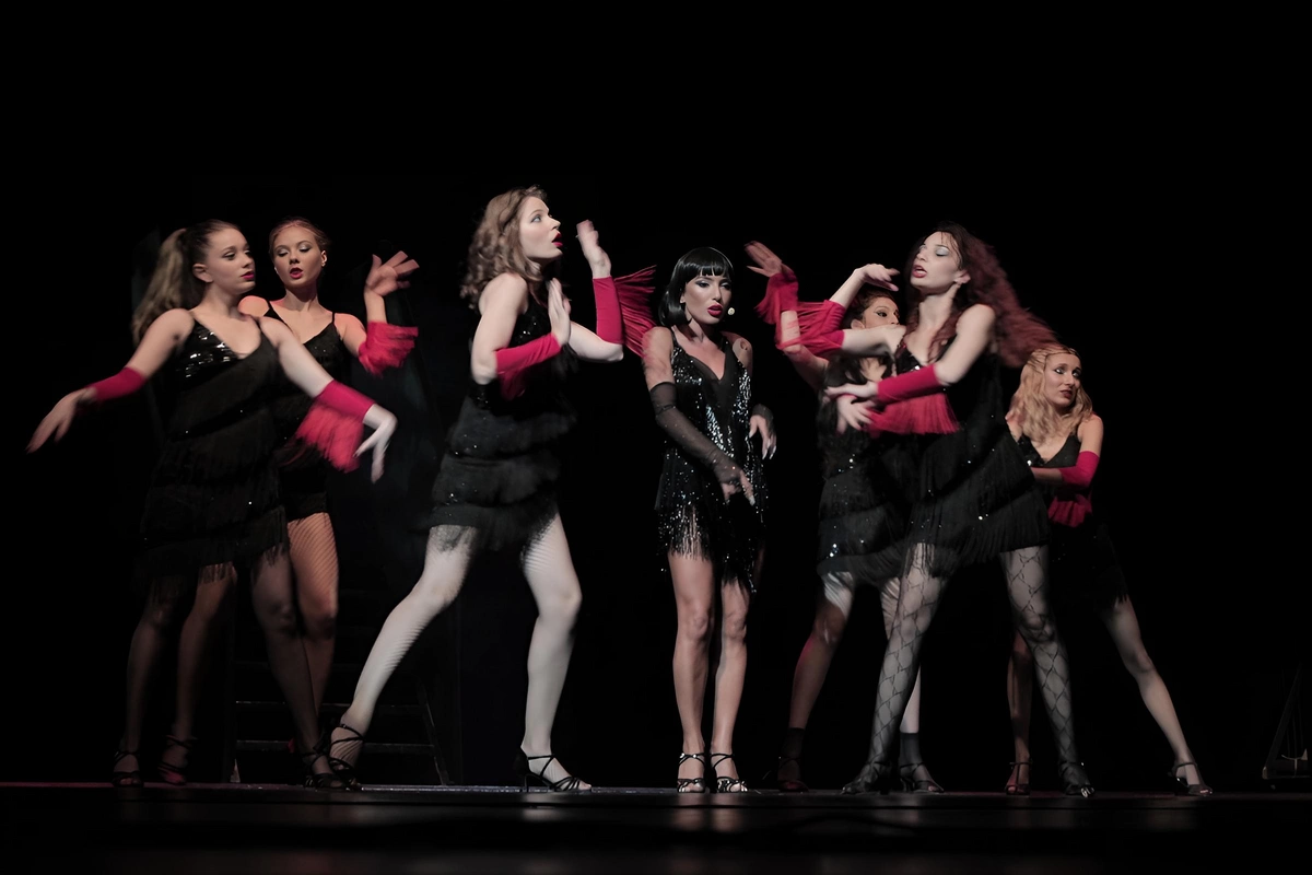 Musiqili teatrda tarixi an: Dilarə Kazımova Chicago ilə yadda qaldı