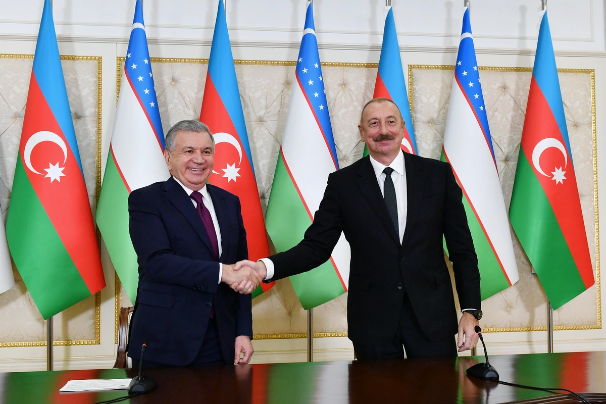 Şavkat Mirziyoyev Prezident İlham Əliyevi təbrik edib