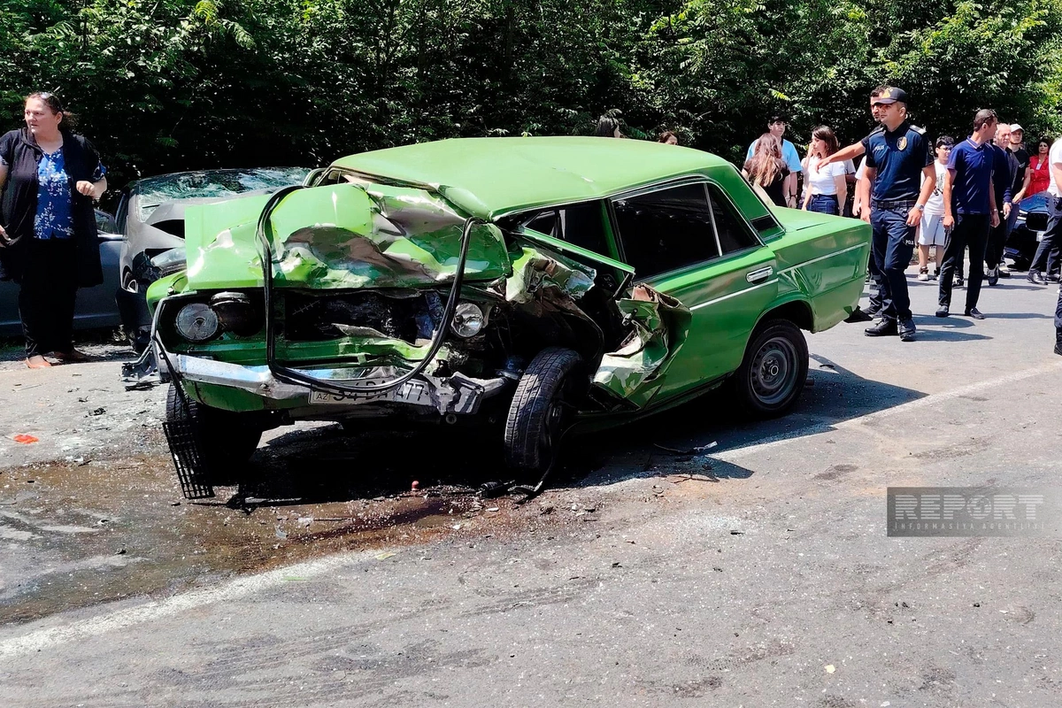 Qaxda ağır yol qəzası baş verib, xəsarət alanlar var