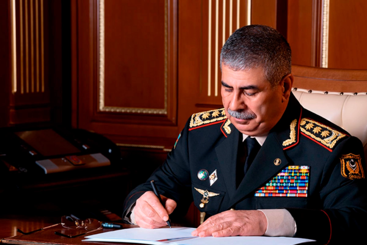 Azərbaycan müdafiə naziri Pakistana başsağlığı verib Azərbaycan müdafiə naziri Pakistana başsağlığı verib