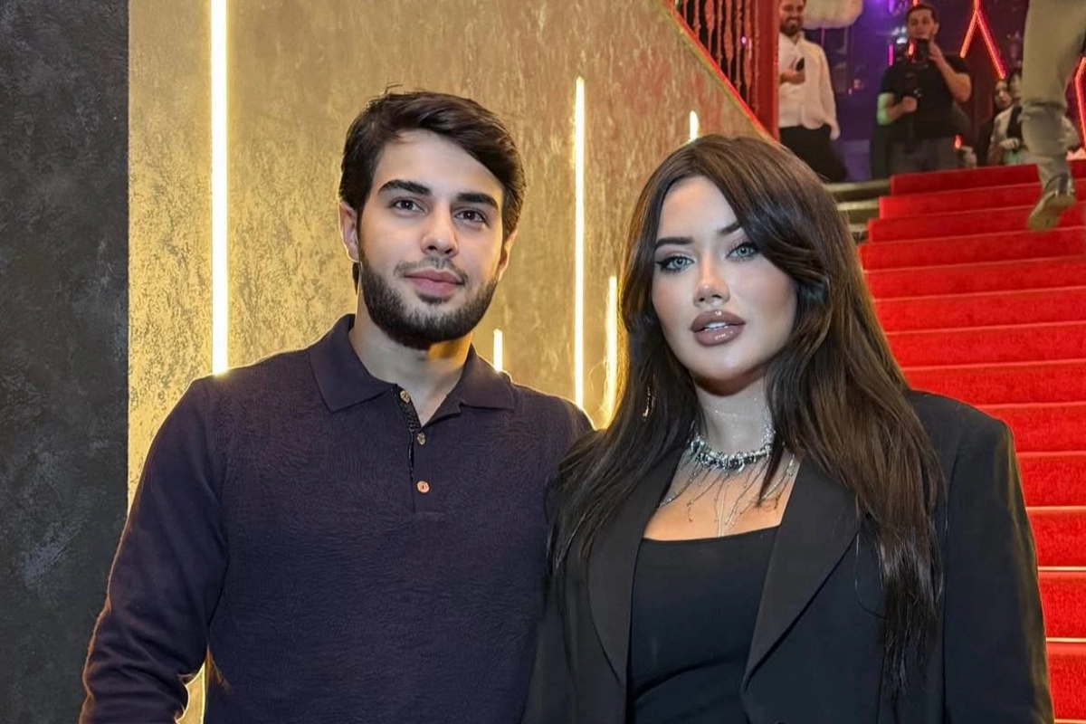 Bloger Aysel Şükür həyat yoldaşından ayrıldı Bloger Aysel Şükür həyat yoldaşından ayrıldı