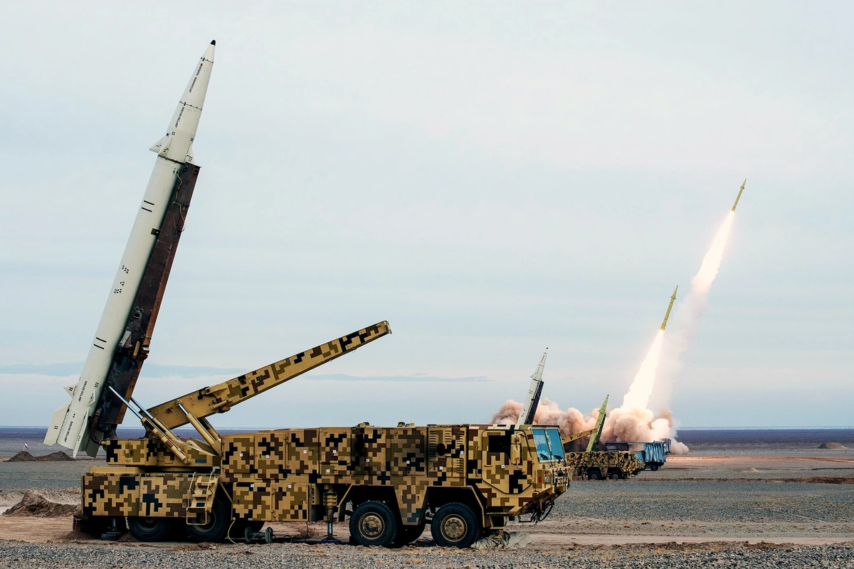 İran Səudiyyə Ərəbistanı və BƏƏ-dəki hədəflərə zərbə endirib