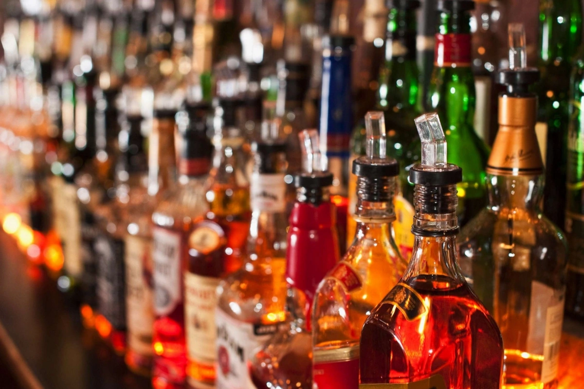 Alkoqollu içkilərin pərakəndə satışına dair minimum qiymətin müəyyən edilməsi Qaydası təsdiqlənib Alkoqollu içkilərin pərakəndə satışına dair minimum qiymətin müəyyən edilməsi Qaydası təsdiqlənib