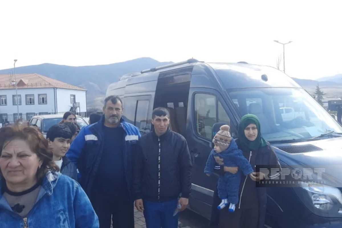 Xanabad kəndinə yola salınan ilk köç karvanı Xocalı şəhərinə çatıb