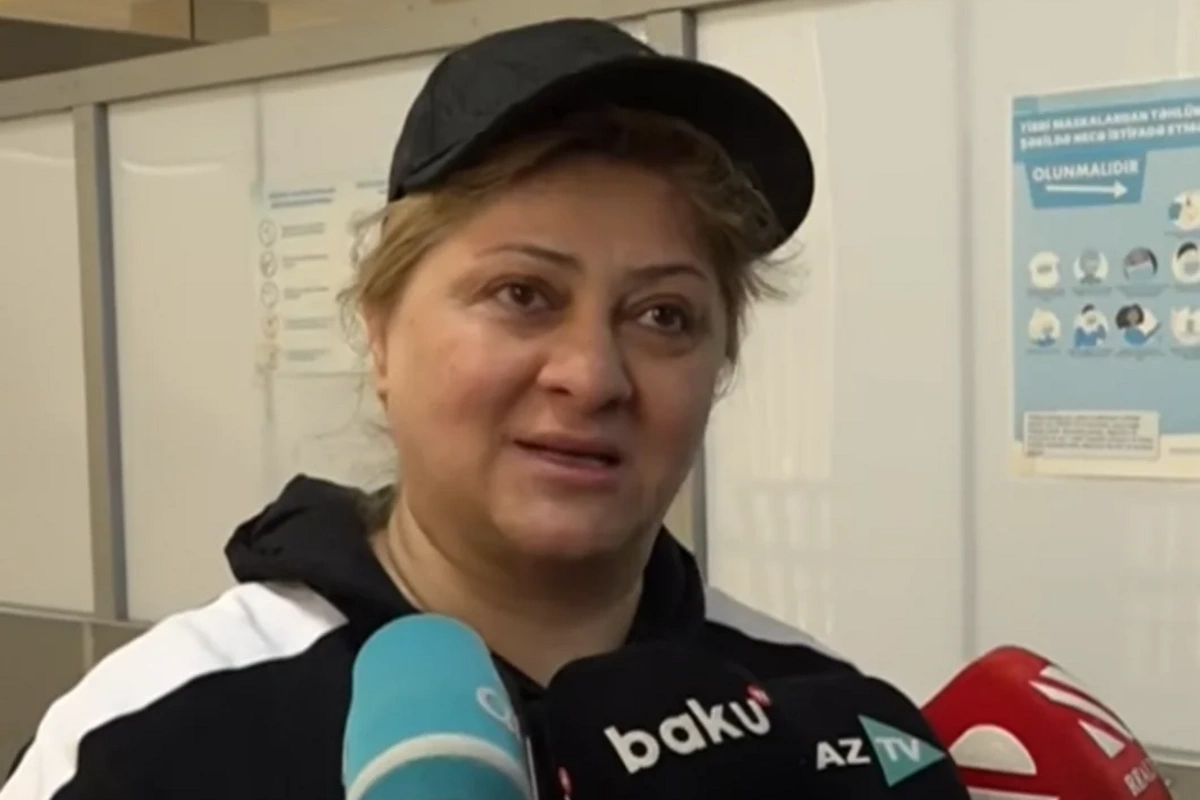 İrandan təxliyə olunan şəxs: Sərhədi keçən kimi torpağımı öpəcəyəm