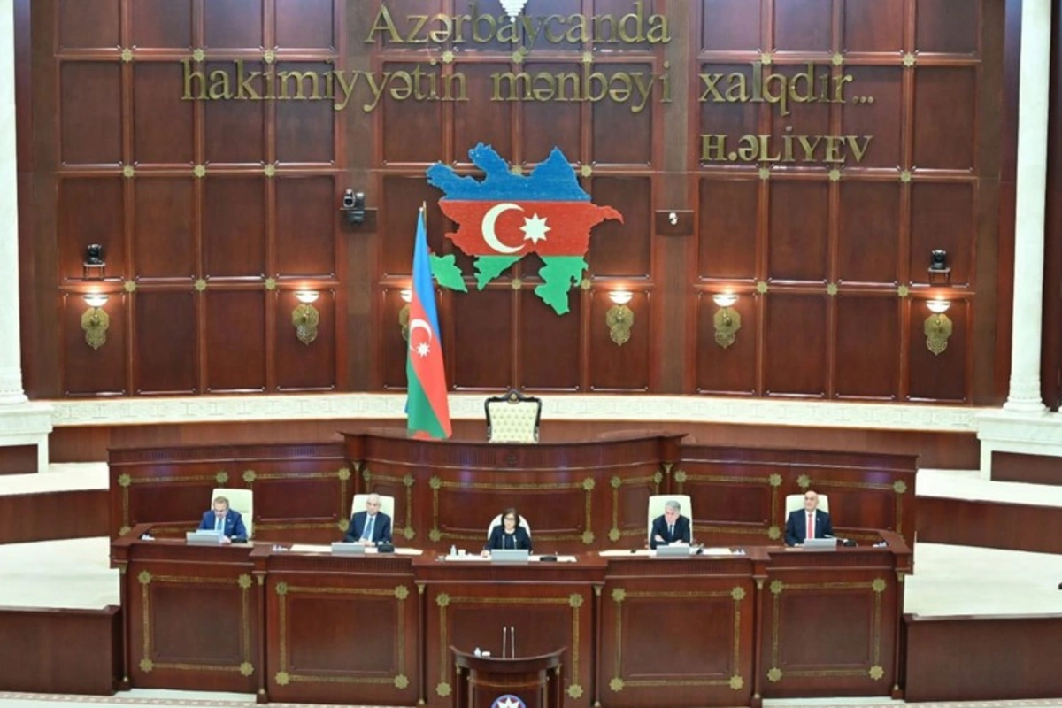Milli Məclisin növbədənkənar sessiyası üzrə növbəti iclası başlayıb Milli Məclisin növbədənkənar sessiyası üzrə növbəti iclası başlayıb
