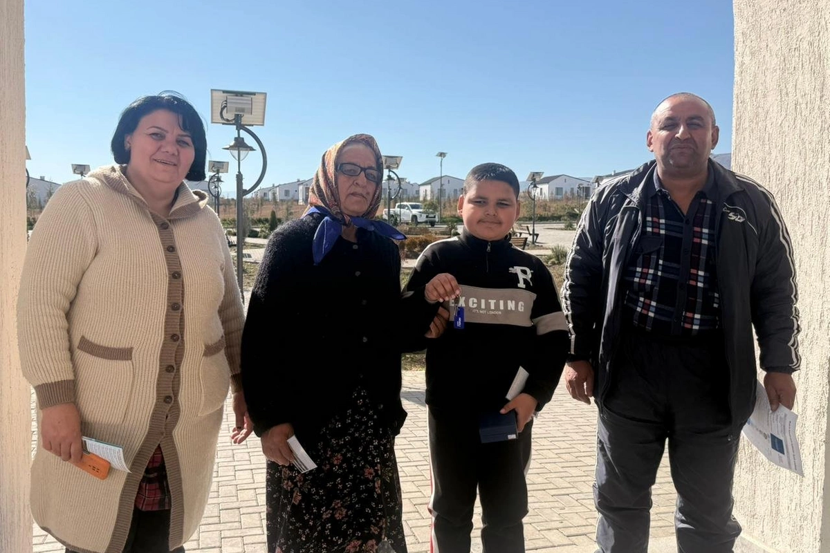 Növbəti köç karvanı Ağdam rayonunun Xıdırlı kəndinə çatıb Növbəti köç karvanı Ağdam rayonunun Xıdırlı kəndinə çatıb