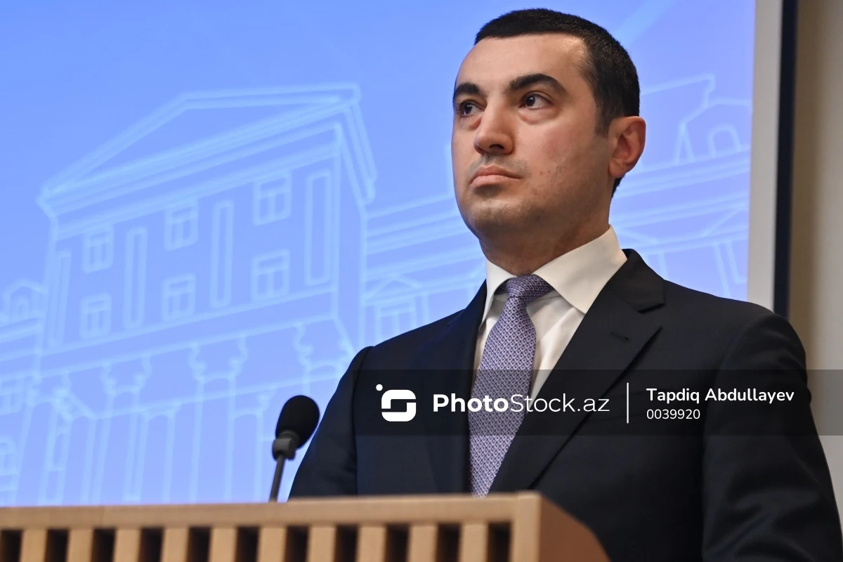 Официальный Баку жестко ответил главе МИД Франции