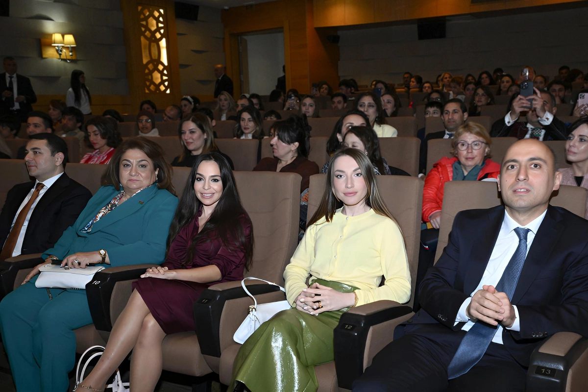 Mən, Lalə, bir də Şerlok Holms 2 filminin ikinci mövsümü ictimaiyyətə təqdim olunub