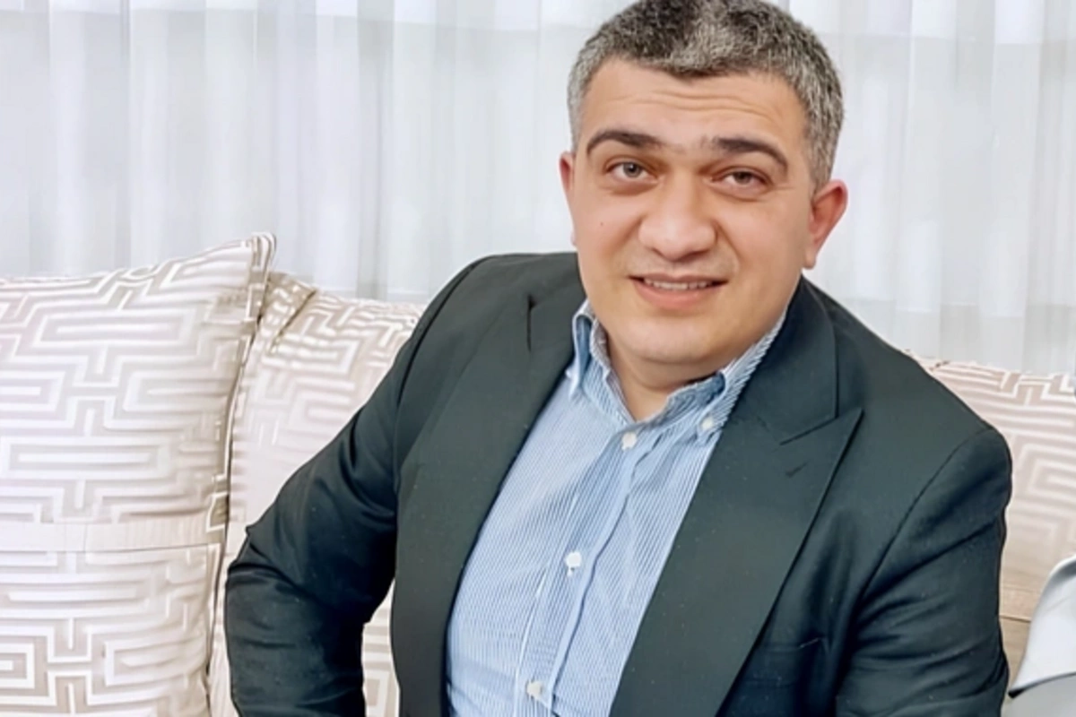 Əbdül Xalid: İnsanlar bir müddət birlikdə yaşayır, sonra ailə qururlar