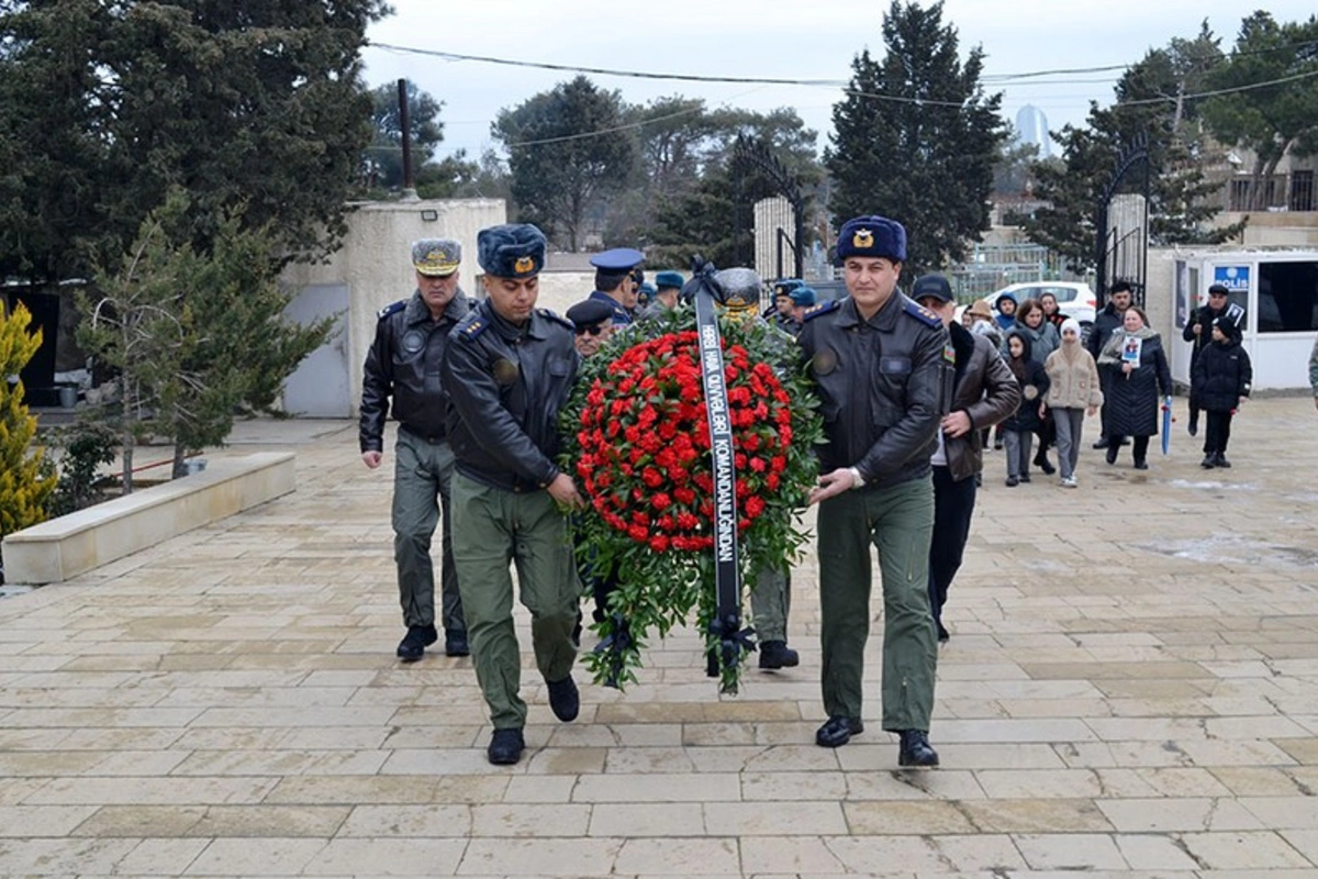 Şəhid hərbi pilot Famil Məmmədlinin xatirəsi yad edilib