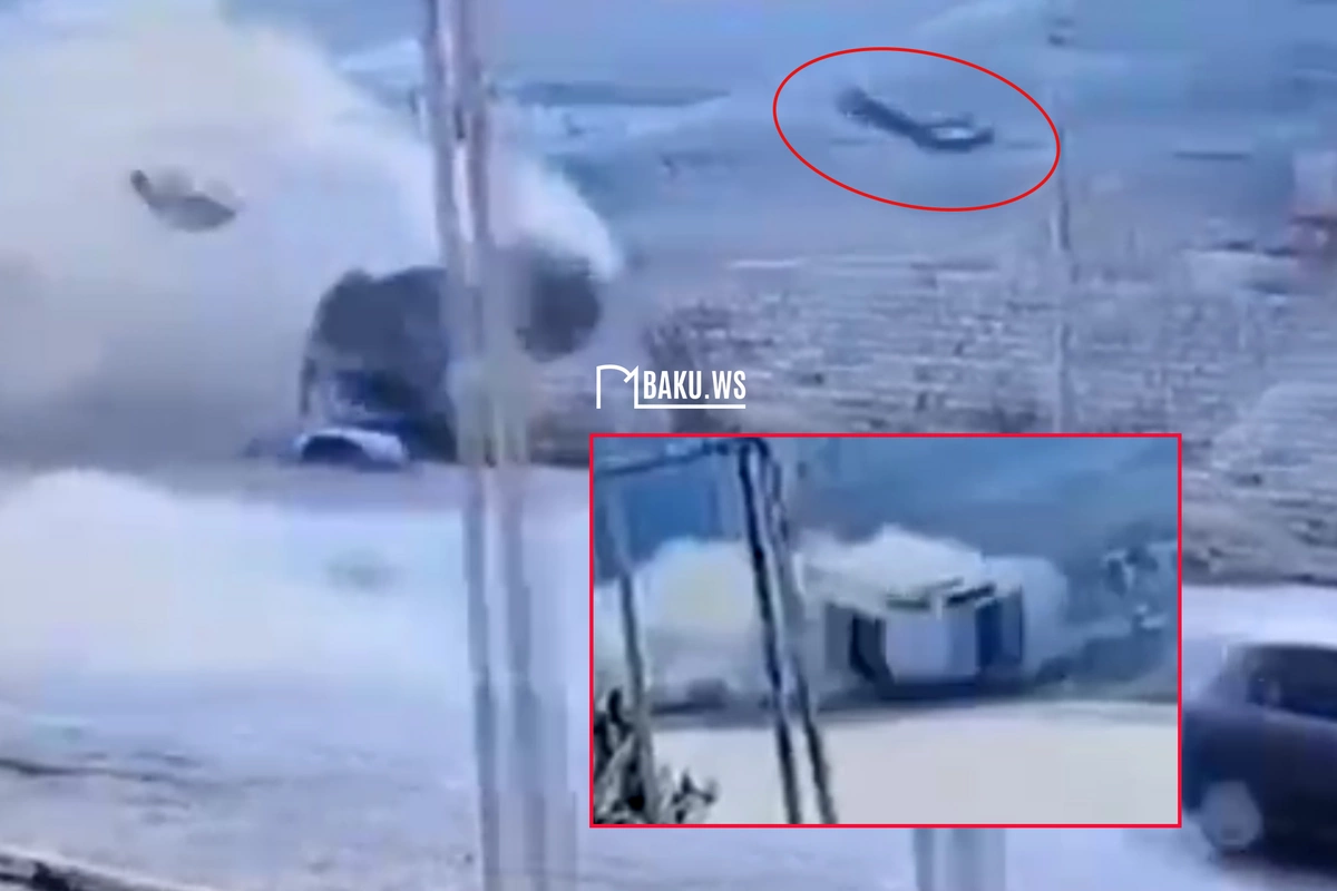Bakıda dəhşətli qəza: Sürücü maşından HAVAYA UÇDU - ANBAAN VİDEO