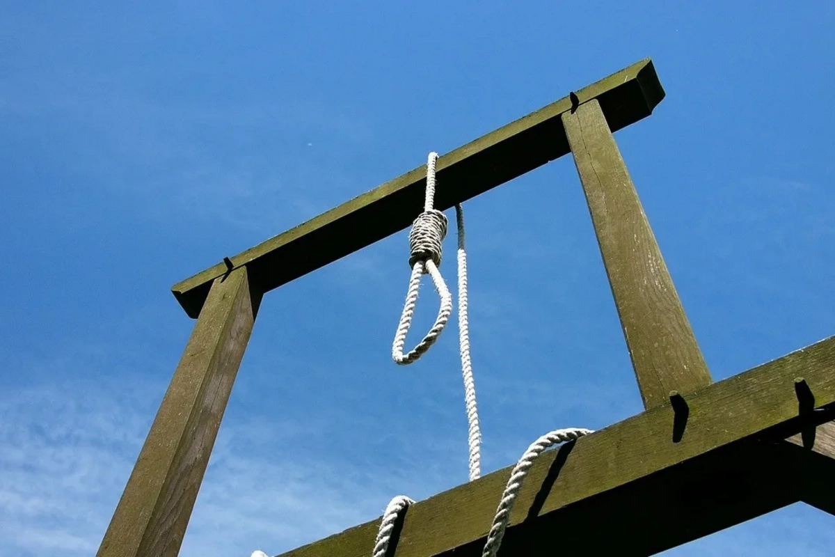 İranda Mossadla əlaqədə ittiham olunan iki nəfər edam edilib