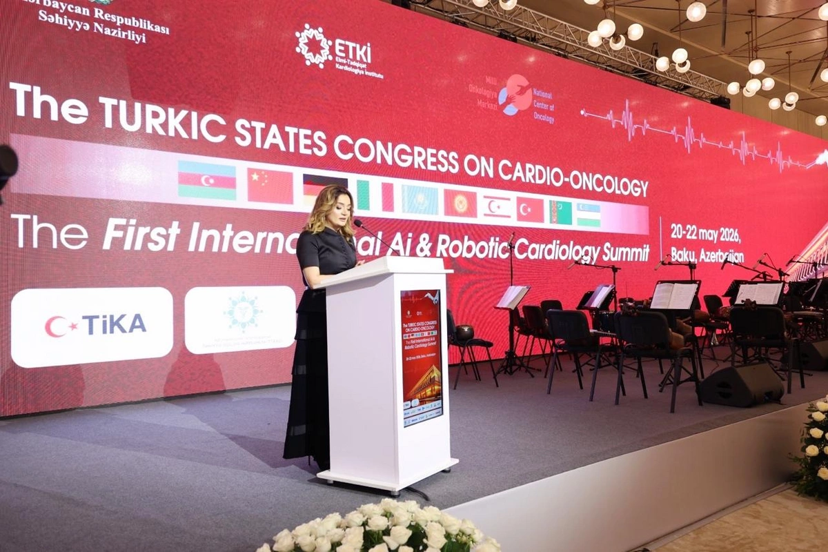 Tanınmış kardioloqlar, kardio-onkoloqlar, eləcə də süni intellekt və robot texnologiyaları üzrə mütəxəssislər bir arada