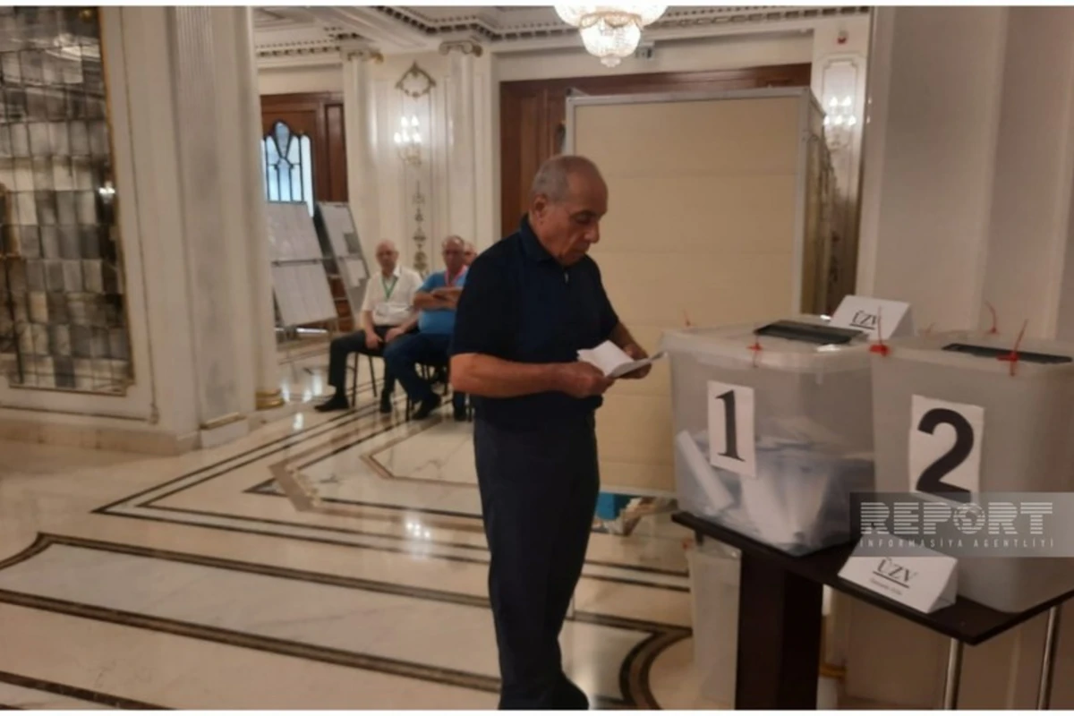 Baş nazirin birinci müavini seçici hüququndan istifadə edib
