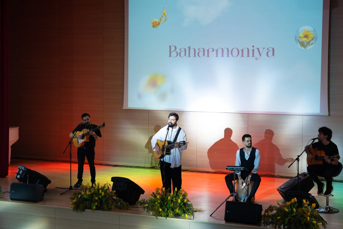 A Musical Evening for Women Was Held at Yelo Bank