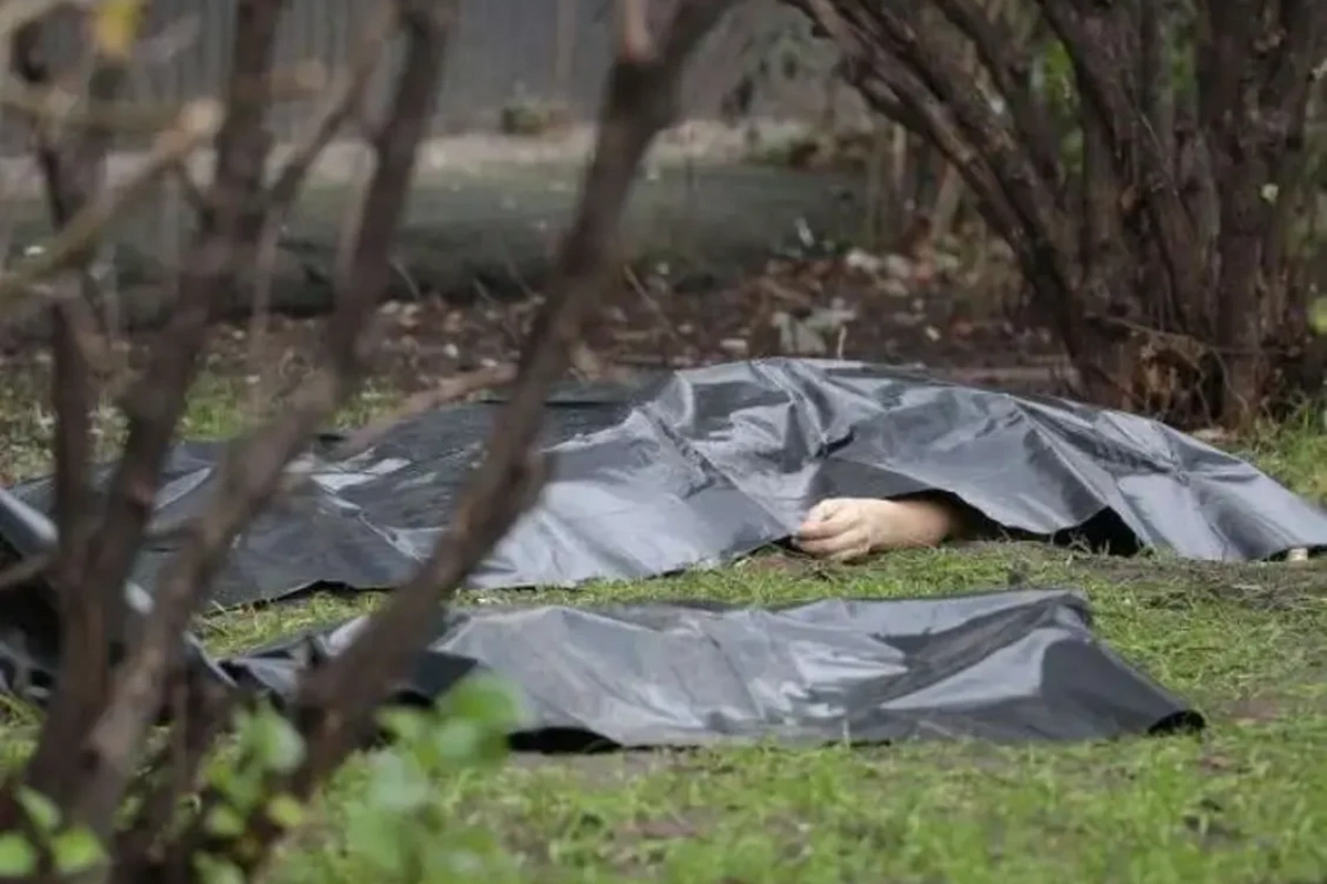 İmişlidə müəmmalı ölüm: 15 yaşlı qızın meyiti yarımtikilidə tapıldı