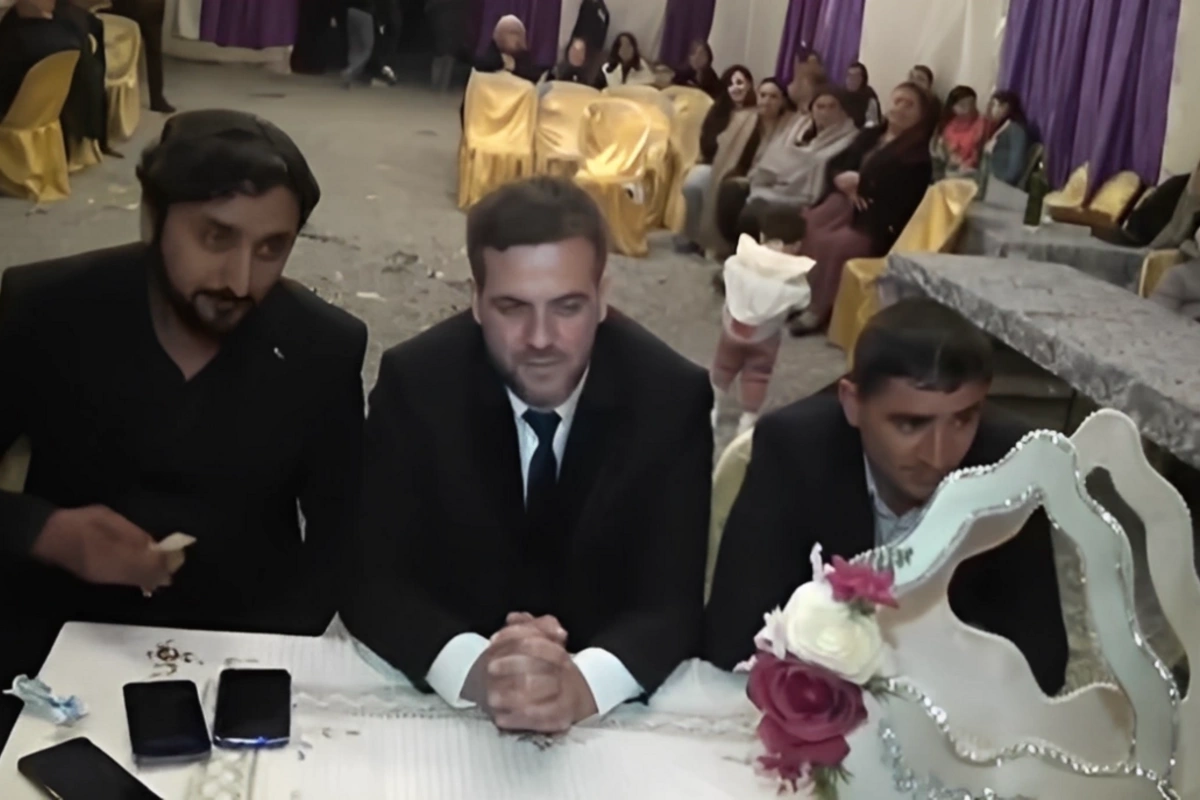 Yevlaxda qeyri-adi TOY: Gəlin məclisə onlayn qoşuldu